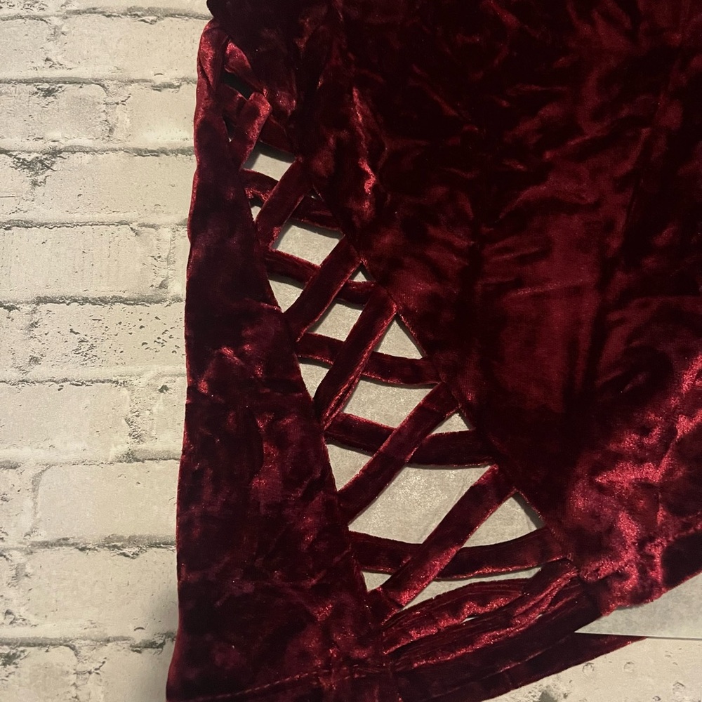 Charlotte Russe Burgundy Asymmetrical Velvet Dress Size Large - Picture 6 of 10
